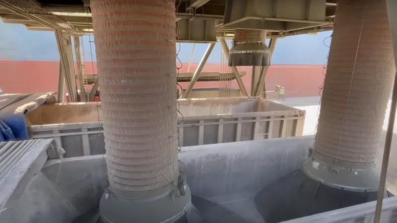 telescopic loading chute for top open truck loading