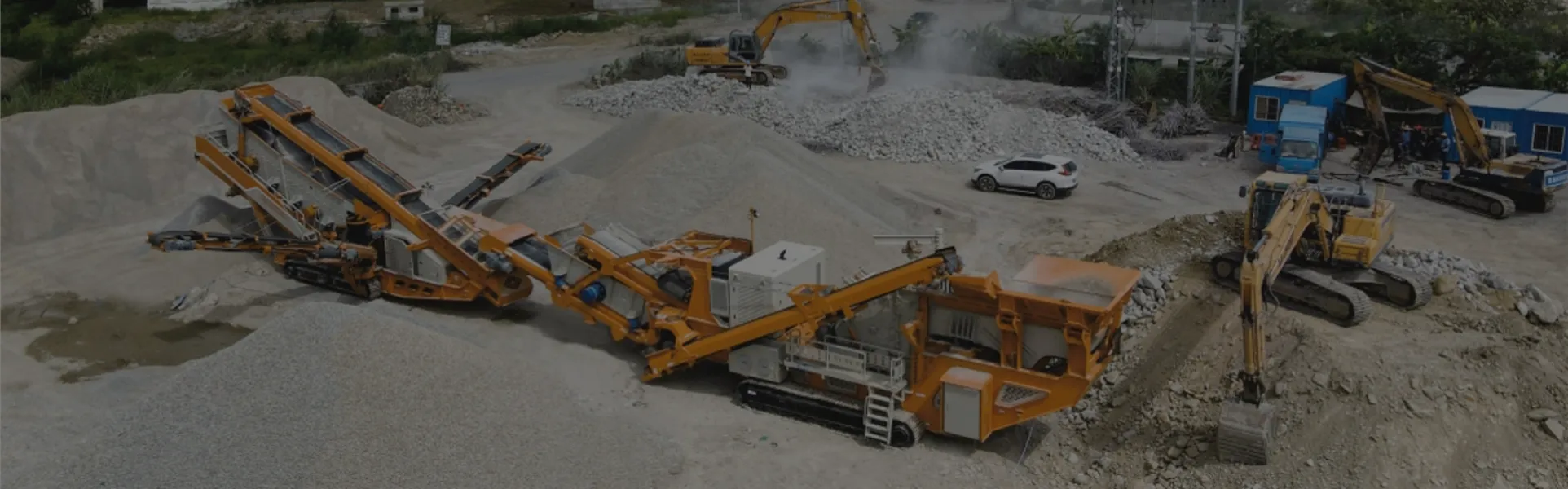 compact mobile crusing and screening plant