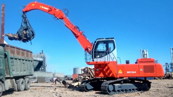 32T Mobile Material Handler (WZY32-8) - Tracked