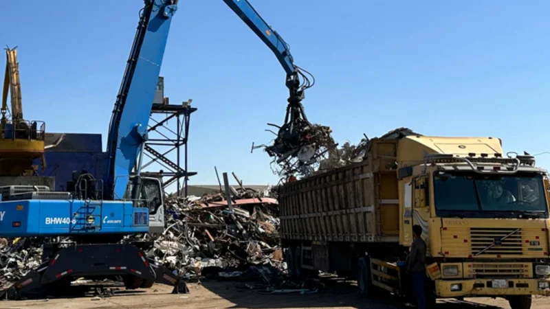 Wheeled Scrap Material Handler