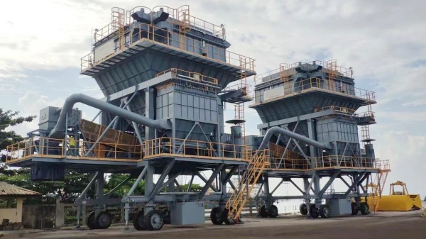 Tyre Mounted Mobile Hopper for ship unloading