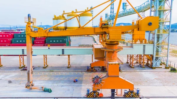 screw ship unloader